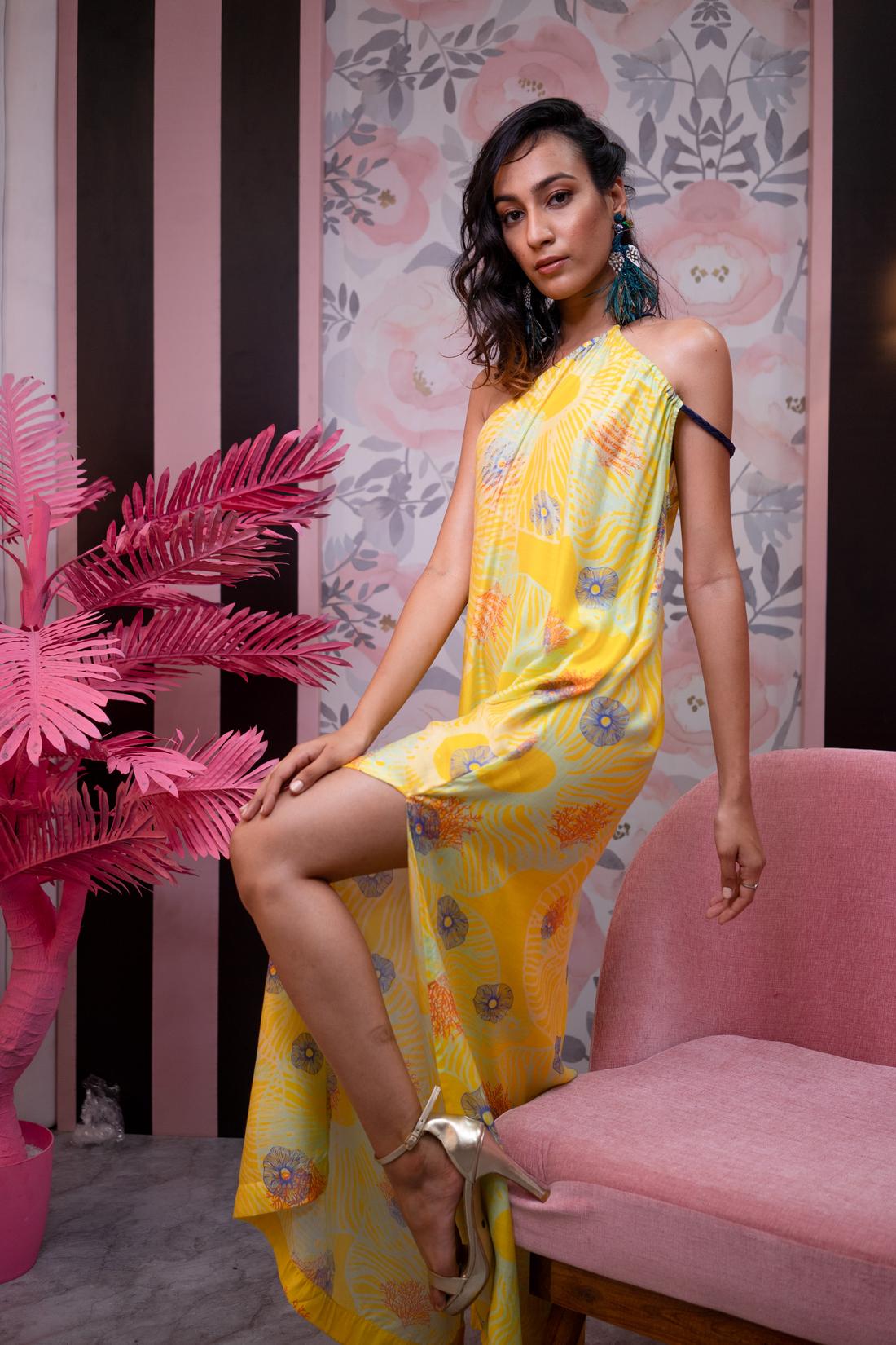 Resort wear — DSC04335.JPG