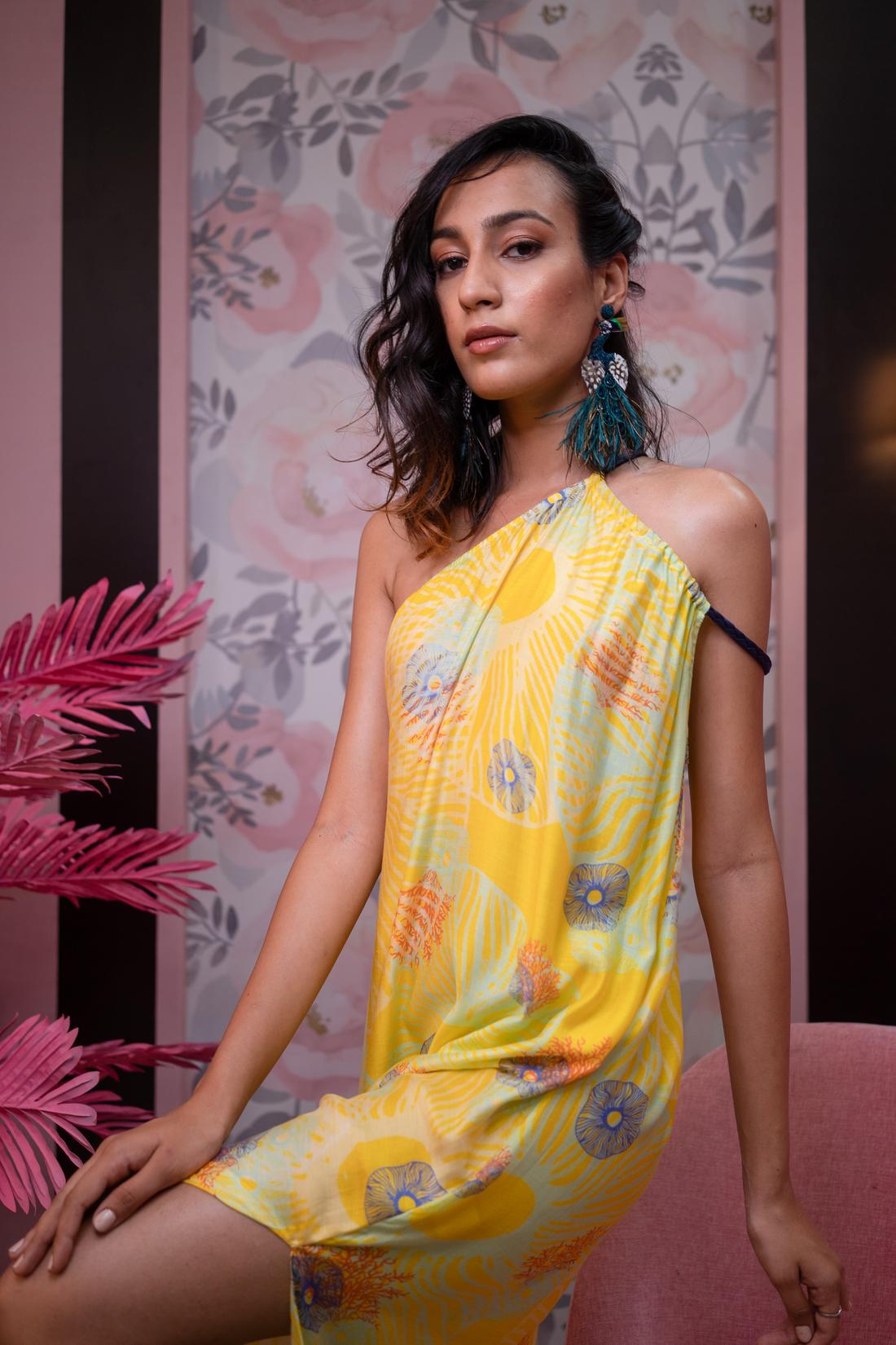 Resort wear — DSC04338.JPG