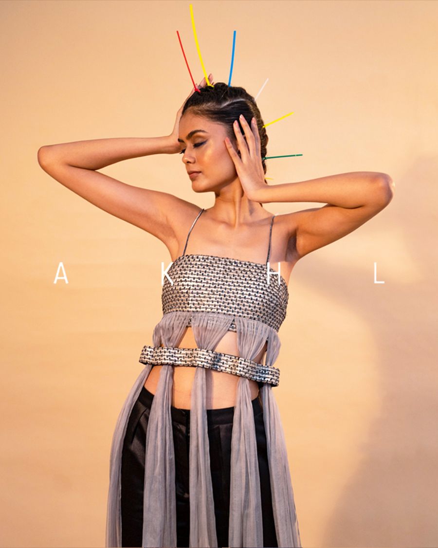 A K H L